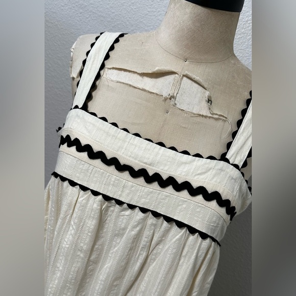 Cream Sundress w/ Black trim. Size L. NWOT. - Picture 2 of 11